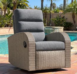 Outdoor Wicker Recliner Chair with Cushion