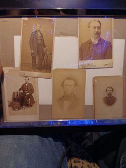 Antique photos   100  o bo