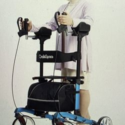 OASIS SPACE HEAVY DUTY ROLLATOR WALKER-STAND-UP ROLLATOR 