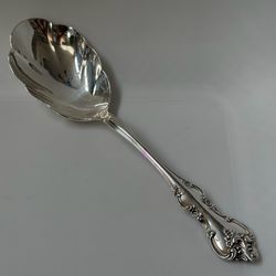 International DeepSilver Orleans Silverplate 1964 Solid Shell Casserole Spoon 9”