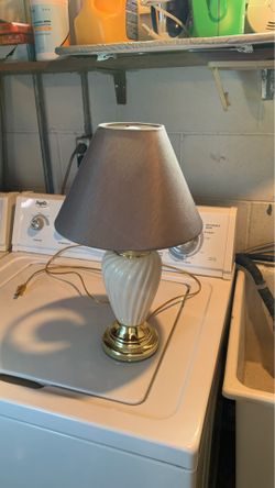 Desk lamp