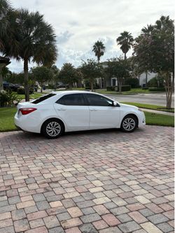 2019 Toyota Corolla LE - Great shape