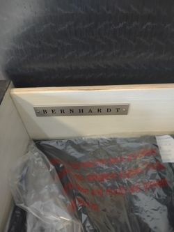 Burn heart Tv stand