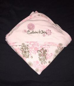 Pink baby girl hooded bath towel Calvin Klein like new