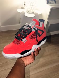 Toro Jordan 4s