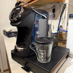 Lavazza Classy Plus Espresso & Coffee Machine – Complete Set