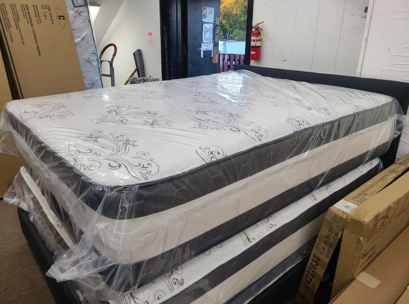 FACTORY DIRECT 15 INCHES QUEEN SIZE MATTRESS WITH BOXSPRING SPECIAL