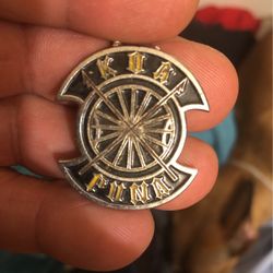 Vintage Medallion 