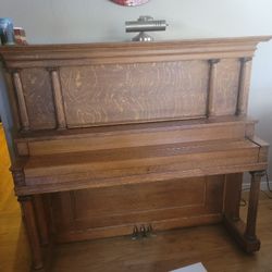FREE Beautiful Full Size Upright Piano