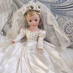 Gorgeous Madame Alexander Wendy Bride Doll