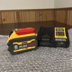DeWalt FLEXVOLT 6Ah Battery & Charger 