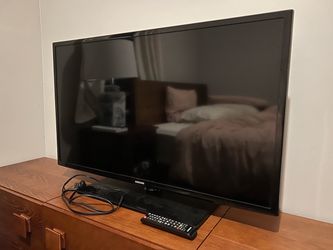 “40 Flat Screen TV