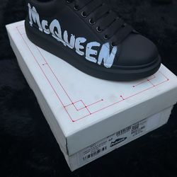 Alexander McQueen 
