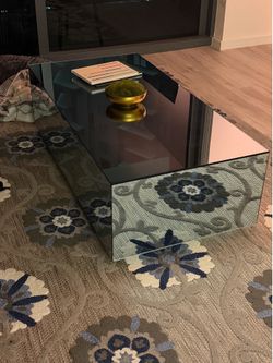 Coffee table mirror