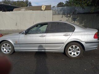 For parts 2000 BMW 320