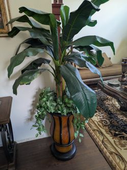 6 Ft Faux Plant
