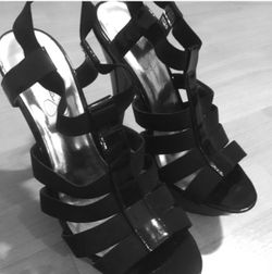 Jessica Simpson Black Heels Size 7.5