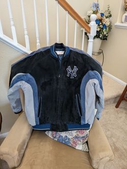 Genuine New York Yankees Suede Jacket  XL