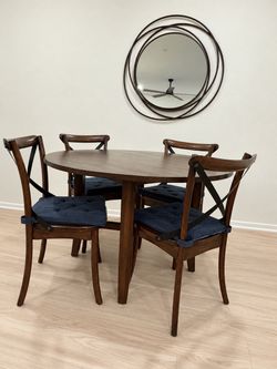 Round Wood Dining Table with 4 Chairs