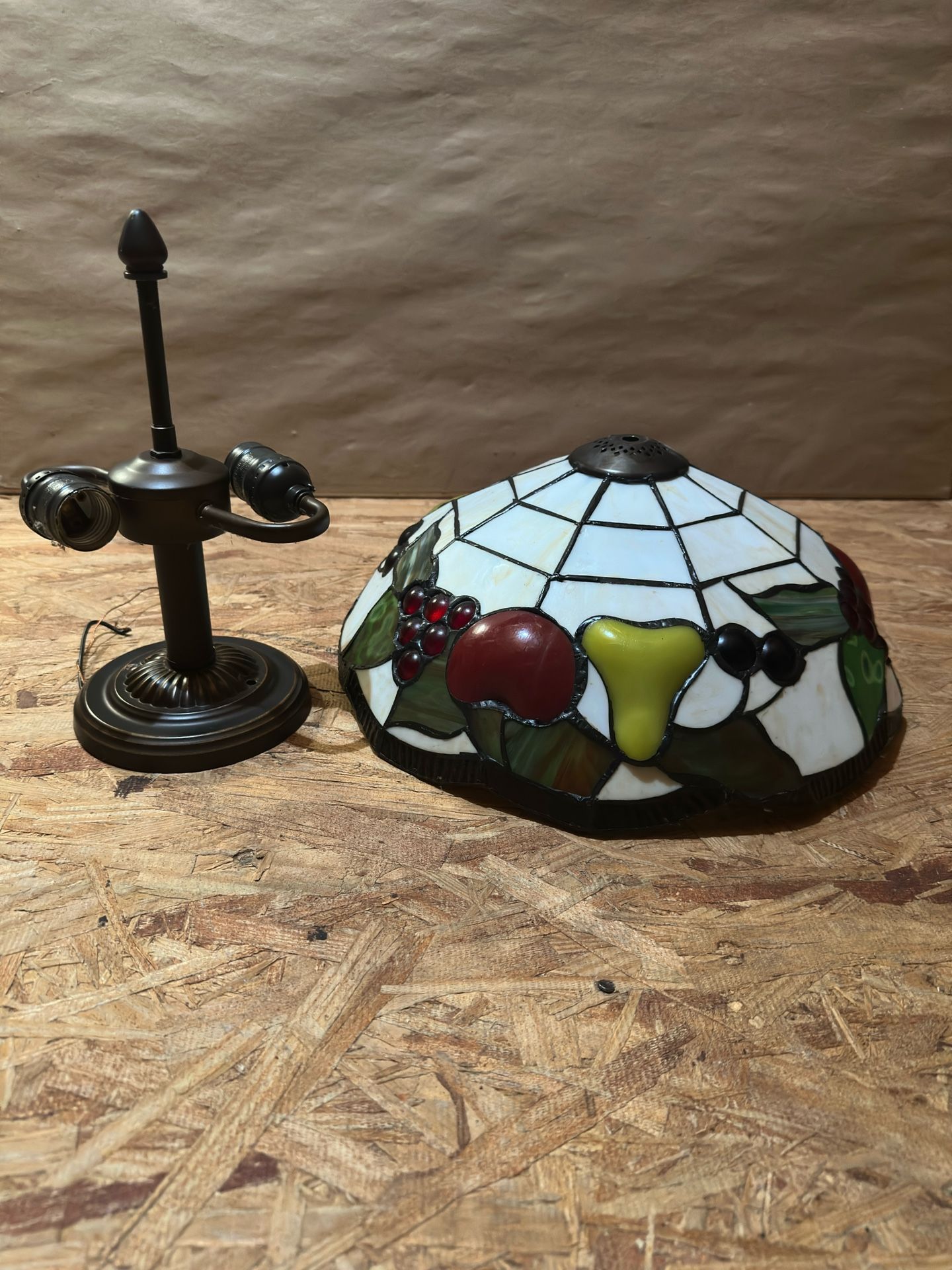Tiffany Stained Glass Table Lamp