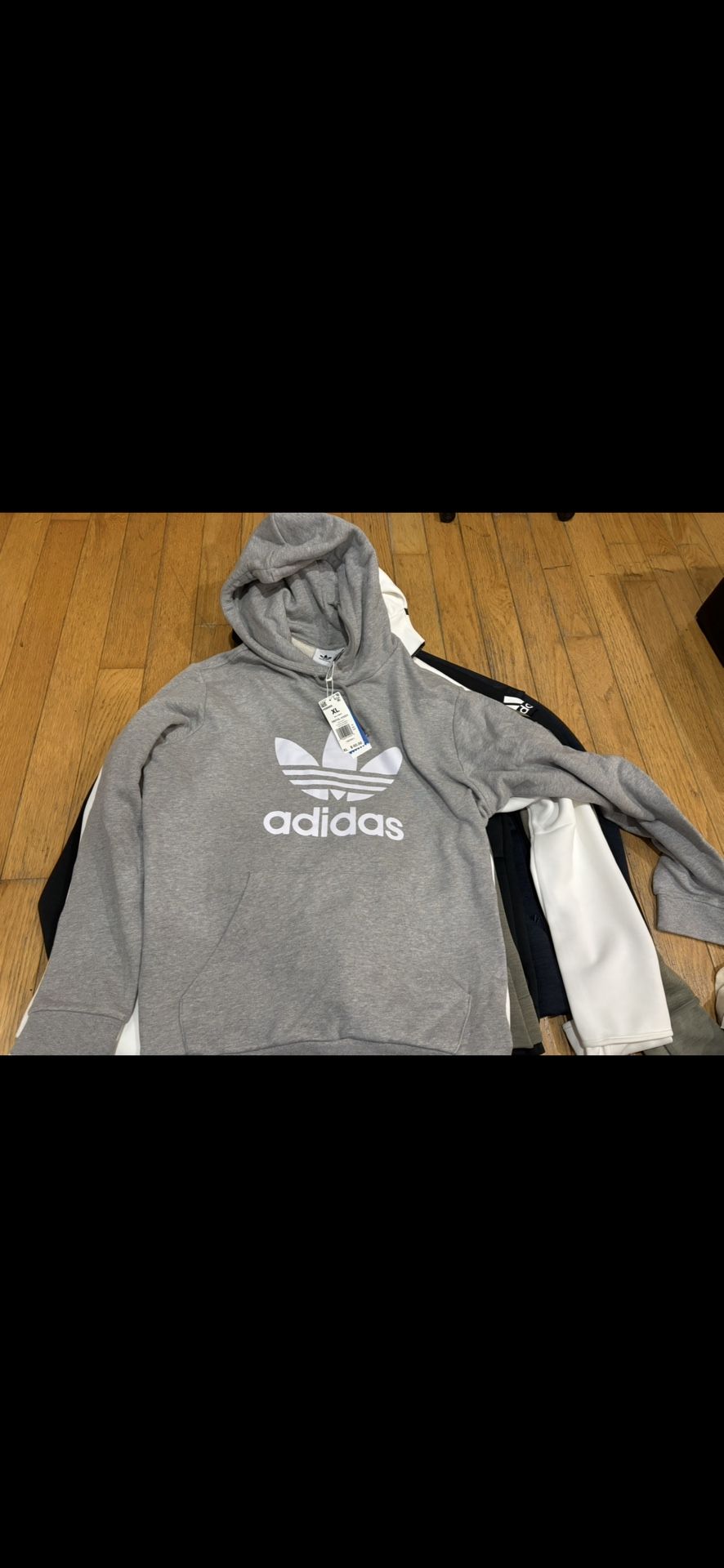 New 3 Adidas Hoodies, 2 Crew Sweater XL    Nike Bike Jersey Vest Jacket Jordan weights sneakers Giants Jets Mets Knicks Yankees 