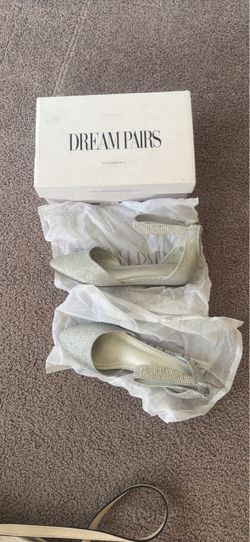 Dream Pairs Silver Glitter Flats with Rhinestone Strap