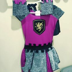 Girl knight halloween costume size 7-8