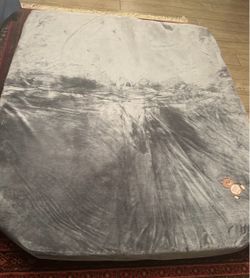 Full size mattress