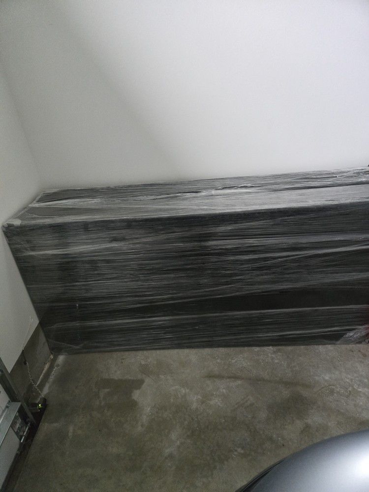 Free ! 2 Twin Box Springs = King Bed 