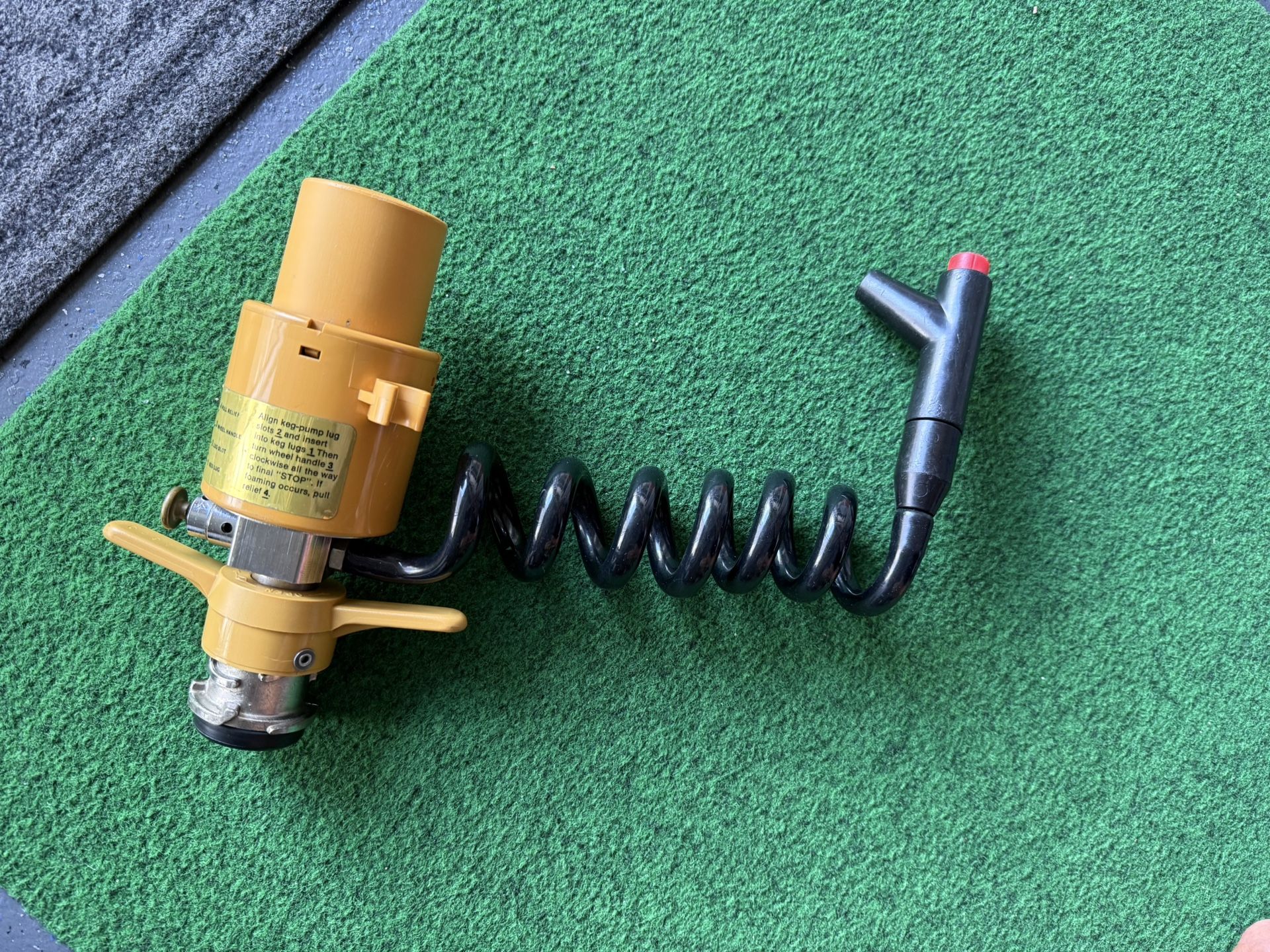 Keg beer tap pump