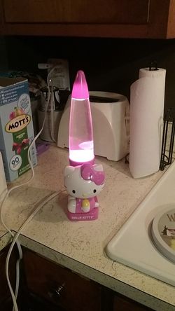 Hello kitty lava lamp like new