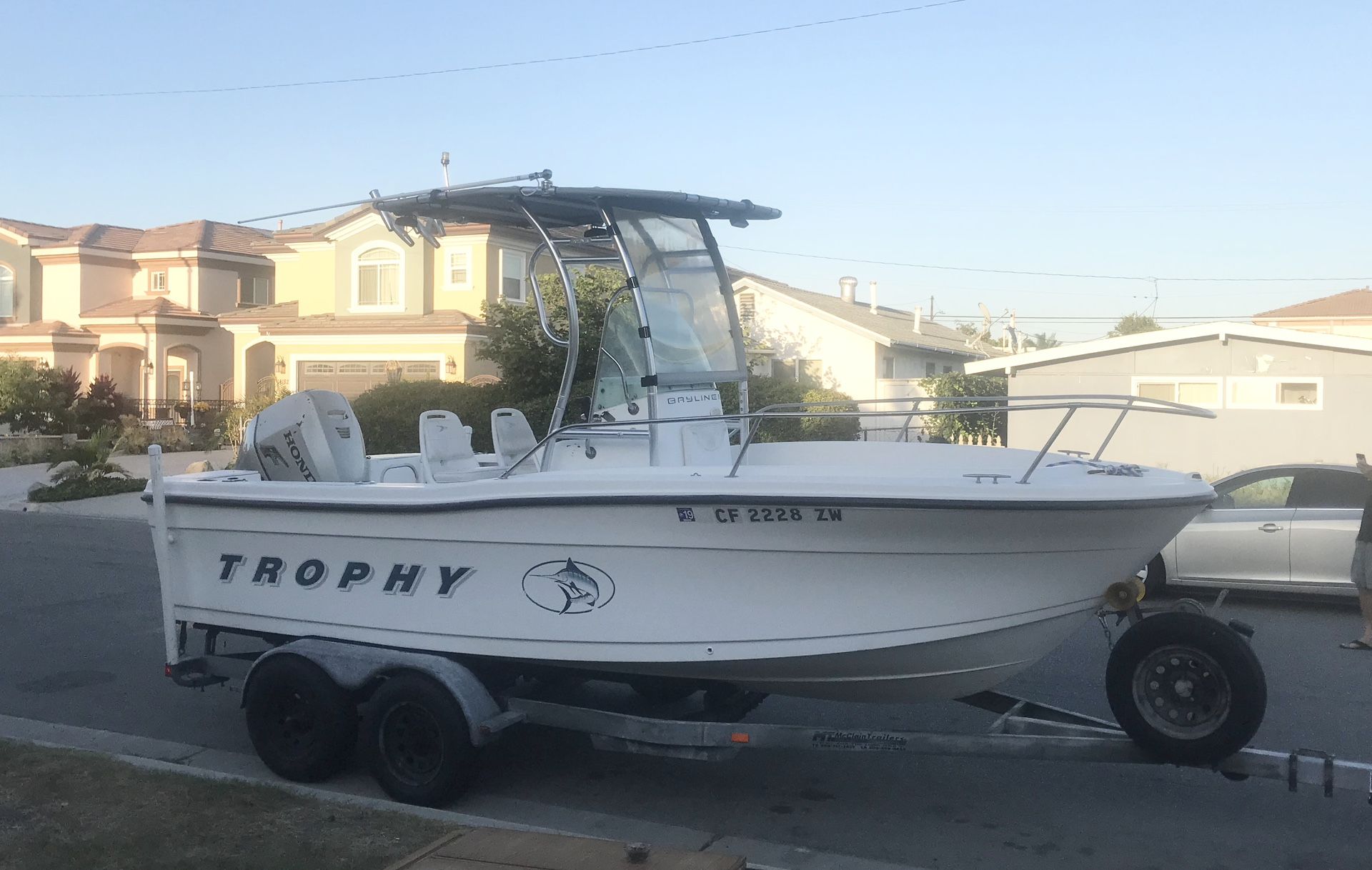 1999 Trophy 19ft Center Console Boat