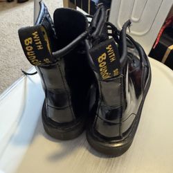 Youth Dr. Martens