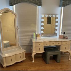 3 Pieces, Vanity, Lighted Wall Mirror &Full length mirror With Storage Drawer 