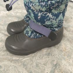 Little Girls Size 13 Snow Boots