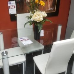 🔥DINING TABLE WITH 4 CHAIRS BRAND NEW 