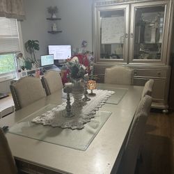 6 Chair Dining Set With China Cabinet
