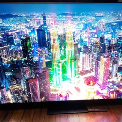 65" QLED UHD HDR Smart Tizen TV Model 2022