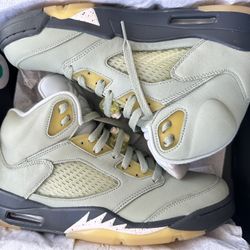 Retro 5 Jade Horizon/Desert Sand Size 10 Men’s, READ DESCRIPTION 