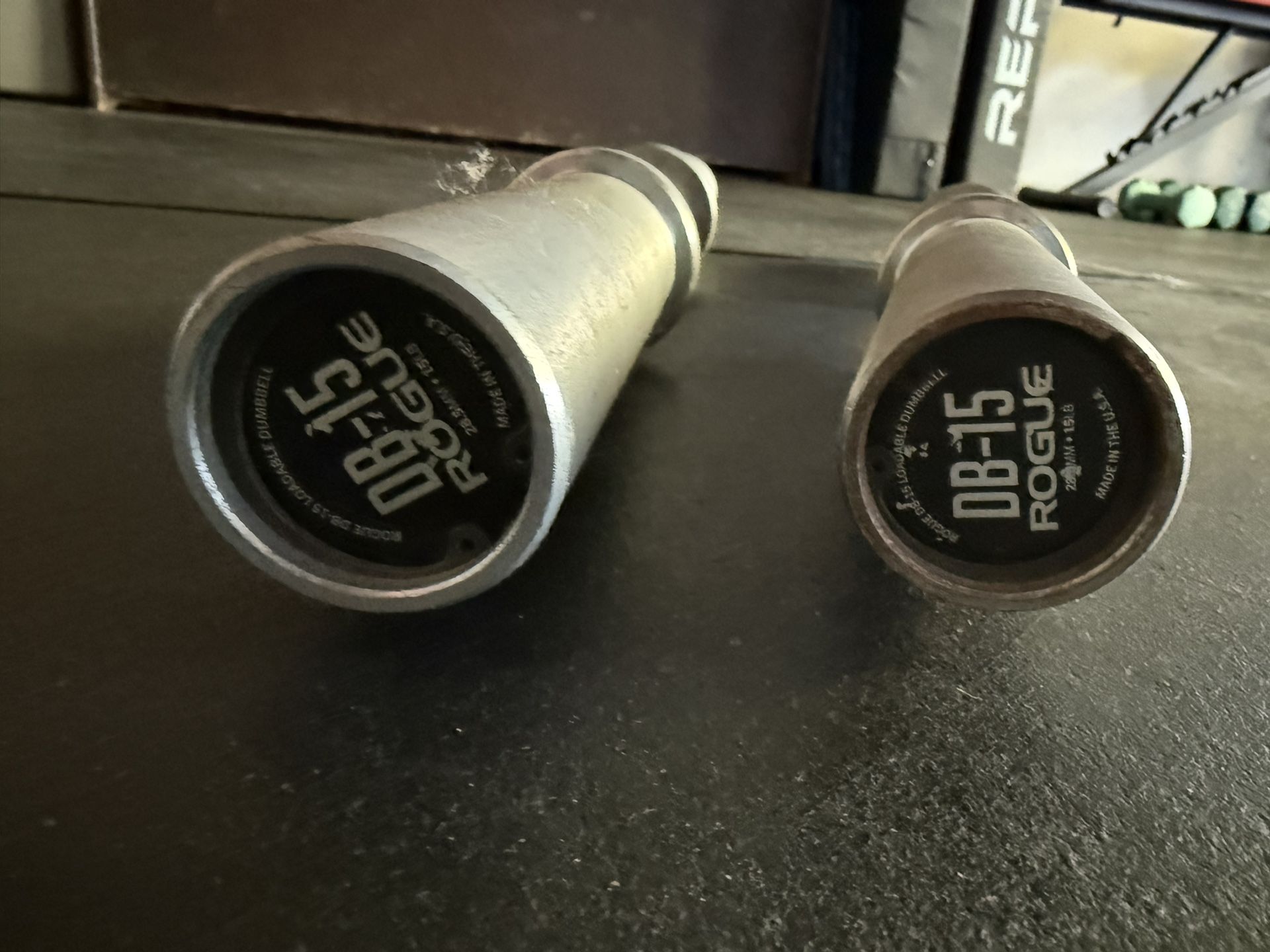 Rogue DB-15 Loadable Dumbells (Pair)