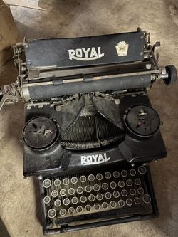 1915 Royal Typewriter
