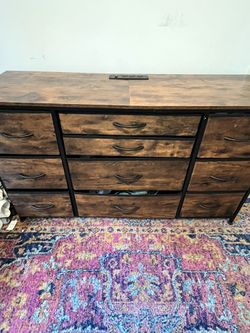 Dresser
