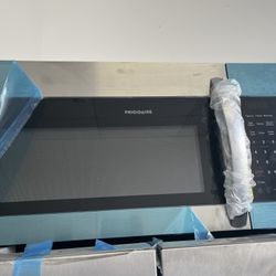 microwave Frigidaire 