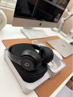 2025 Beats Solo 4 headphones