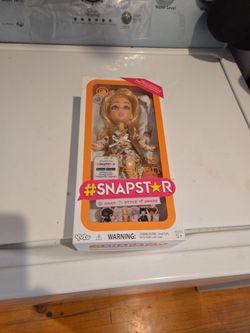 Snapstar Yulu Doll