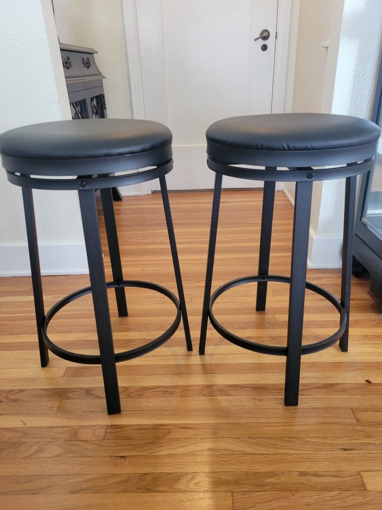 2 Swivel Barstools with Footrest for SALE