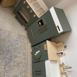 Kids play set (pick up near Central East HS)