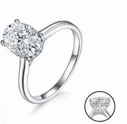2CT Oval Cut Moissanite Ring