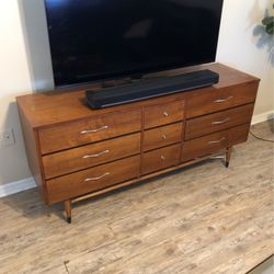 Mid Century Modern Dresser/tv Stand 