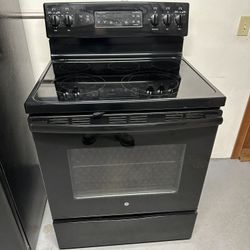 GE glass top electric oven/range